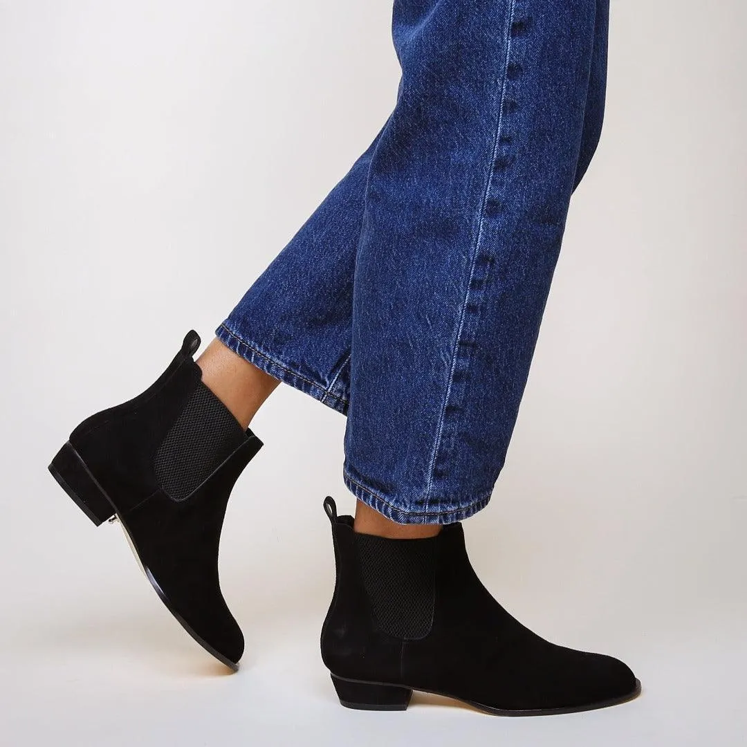 Black Suede Chelsea Boot   Oakley Strap