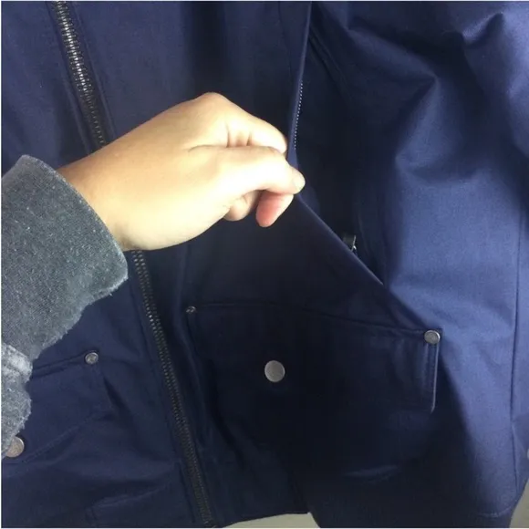 Columbia Barlow Pass 550 TurboDown OmniHeat Hooded Navy Bomber Jacket Sz Medium