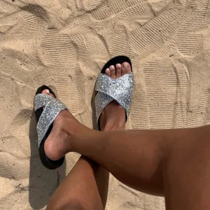 CRUZADO SILVER SLIPPERS