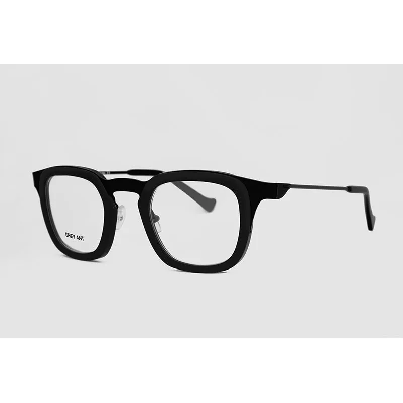 DIETER: BLACK