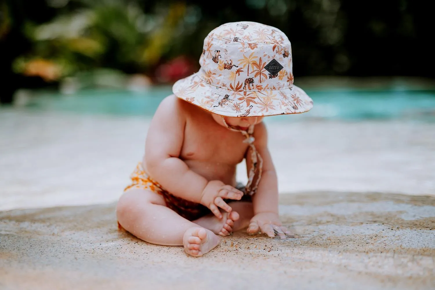 Dozer Leo Reversible Bucket Hat