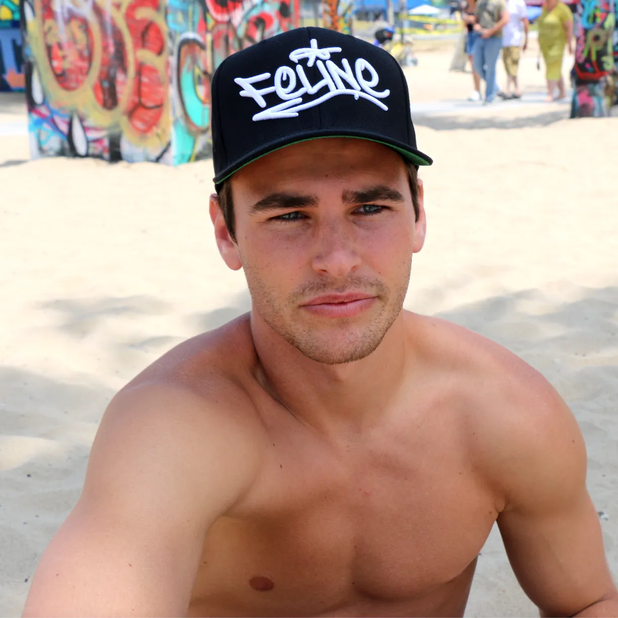 FELINE GRAFFITI SNAPBACK