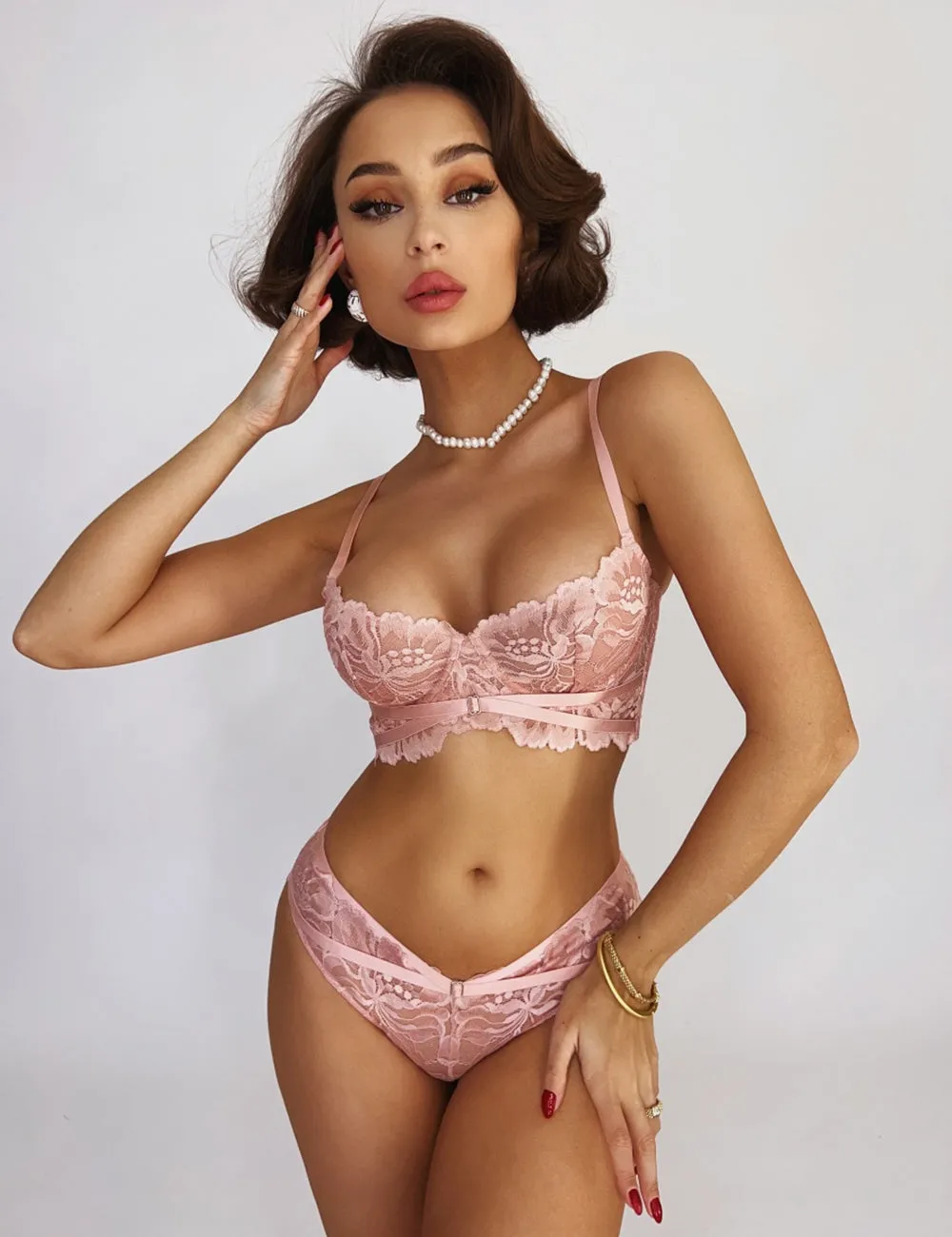 Floral Lace Adjustable Strap Underwire Bra Set Egypt