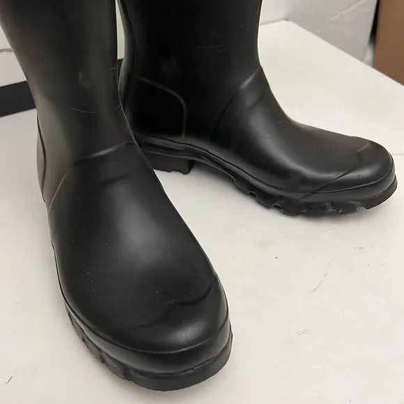 Hunter Original Kids' Classic Rain Boot Black Mate Little Kid/Big Kid) S…
