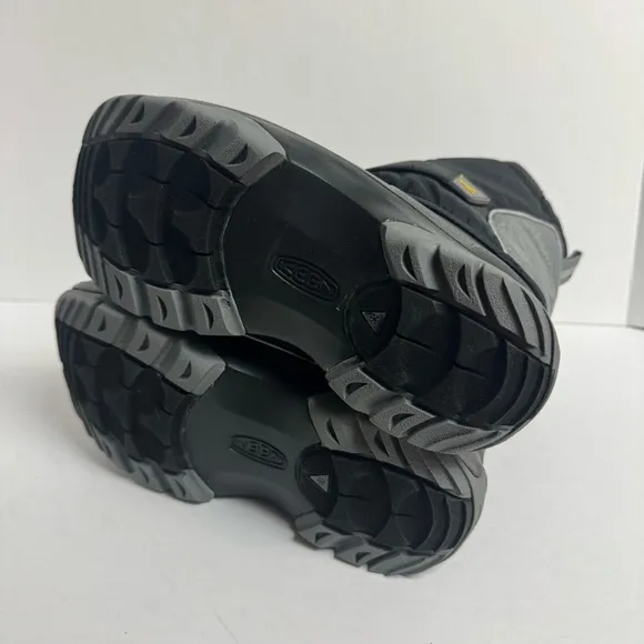 Keen Lumi Boot Waterproof Black Size 4 M Big Kid