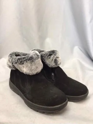 KHOMBA SIZE 10 Ladies SHOES