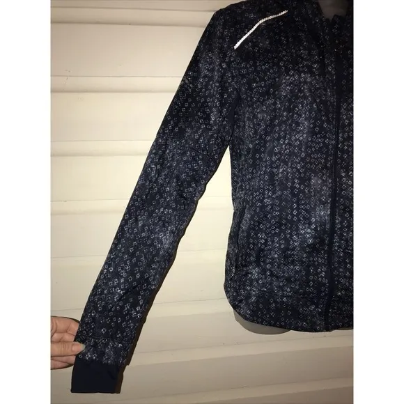 Lululemon Long Sleeve Full Zip Windbreaker Jacket Size 10