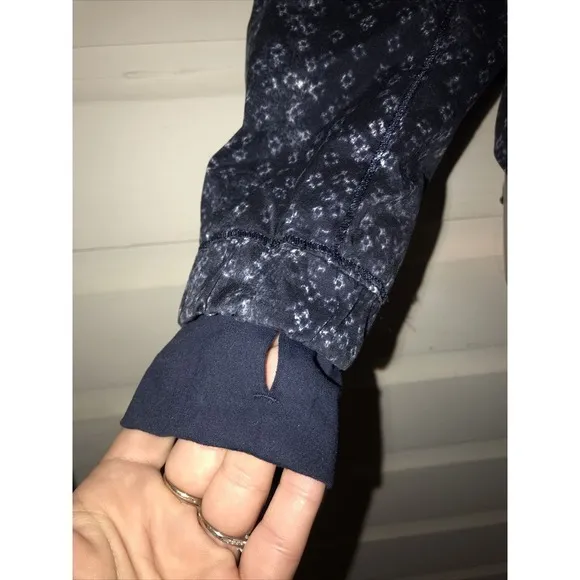 Lululemon Long Sleeve Full Zip Windbreaker Jacket Size 10