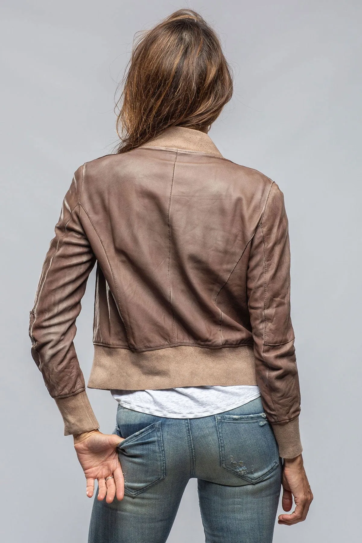Mila Lightweight Leather Jacket In Stone
