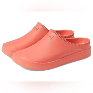 new  Hunter In/Out Bloom Algae Foam Clog in Persimmon Pink 297M0