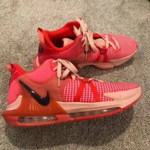 Nike Lebron James Witness 7 Sneakers Bright Crimson/Arctic Orange/Magic Ember