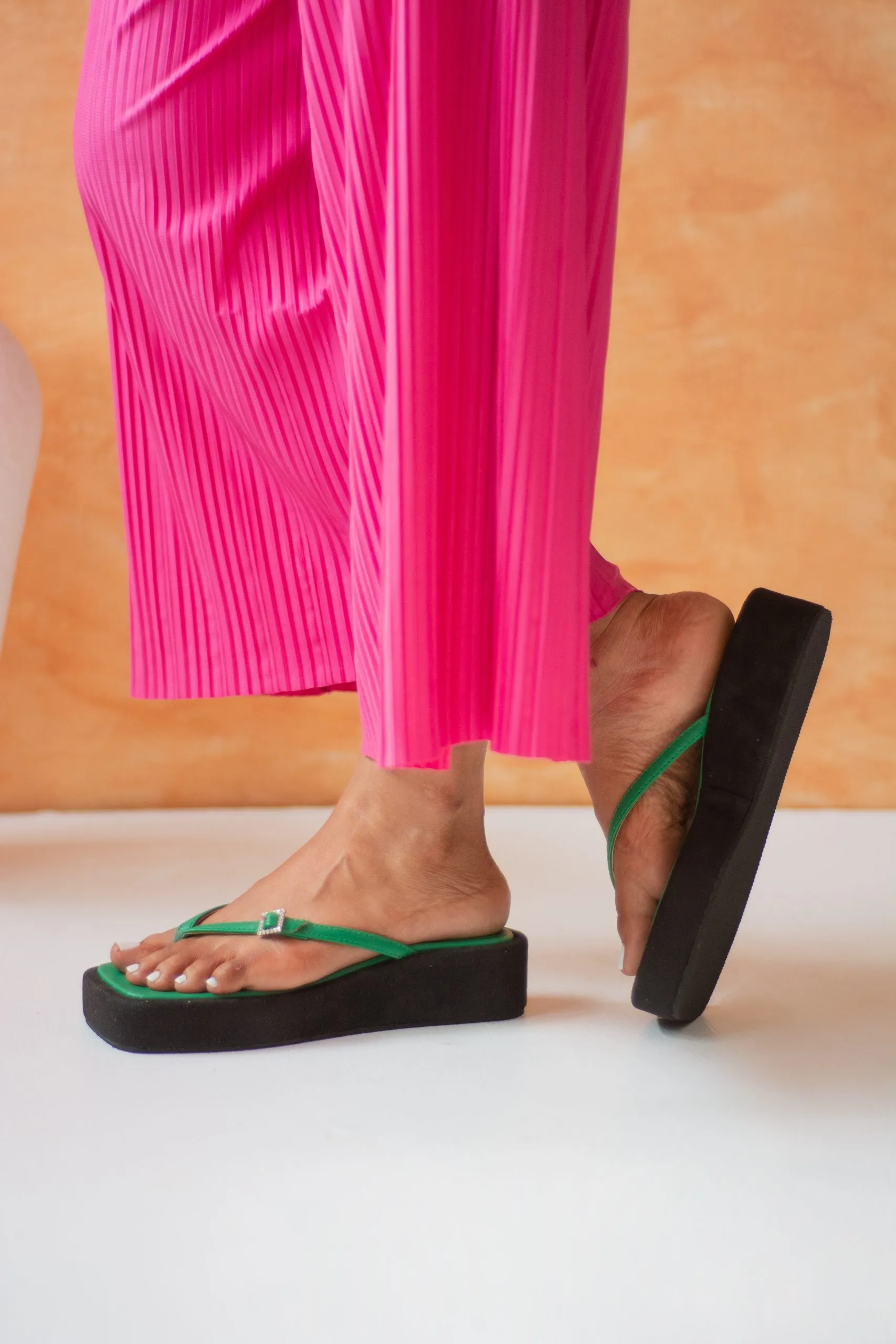 Orchid Flatform Sandals