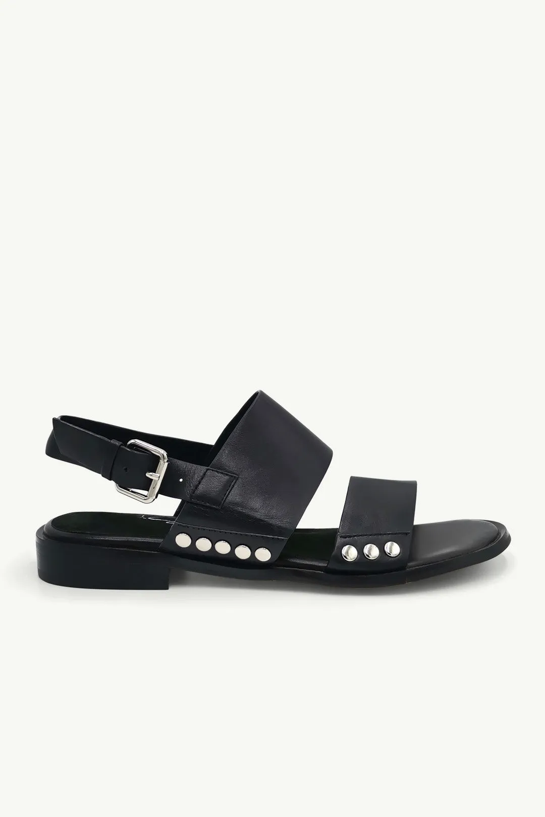 Poppy Black