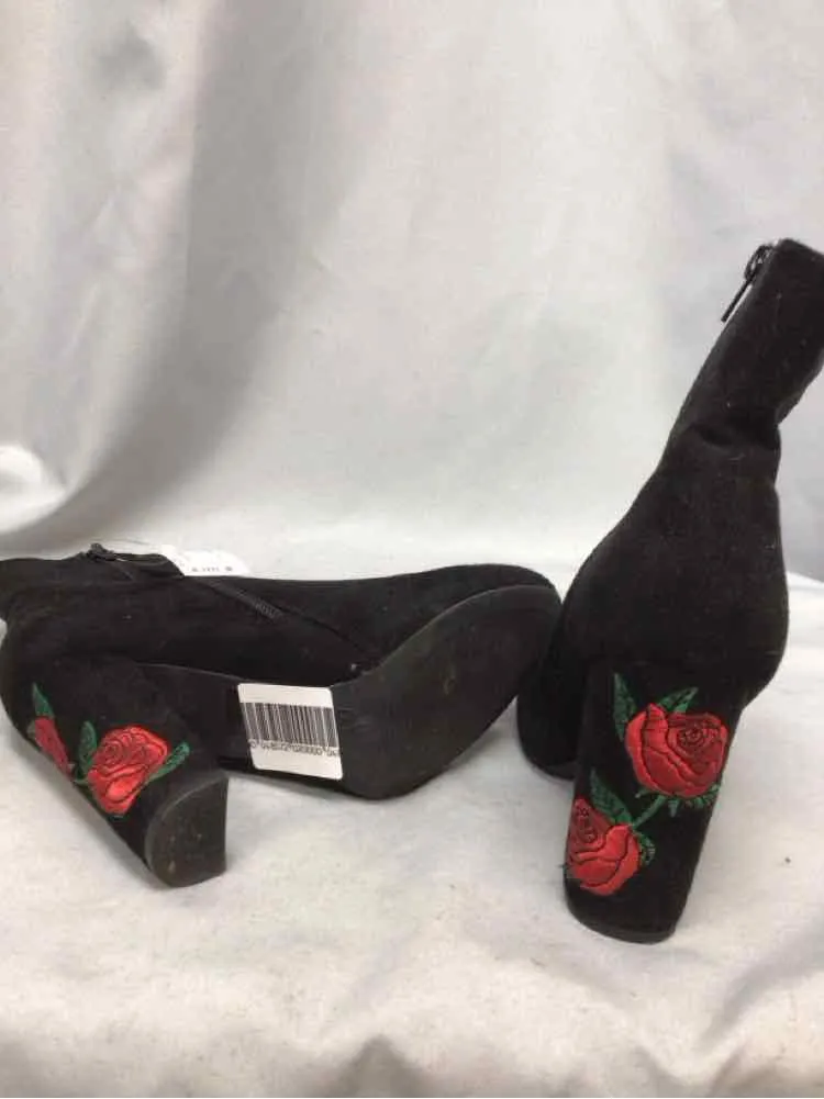SIZE 7 1/2 Ladies SHOES
