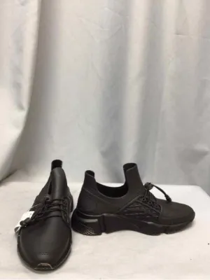 SIZE 8 Ladies SHOES
