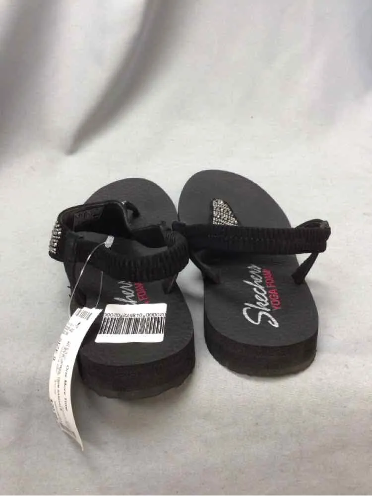 SKECHERS SIZE 9 Ladies SHOES