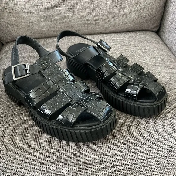 Sorel Ona Streetworks Platform Croc Embossed Fisherman Sandal 9