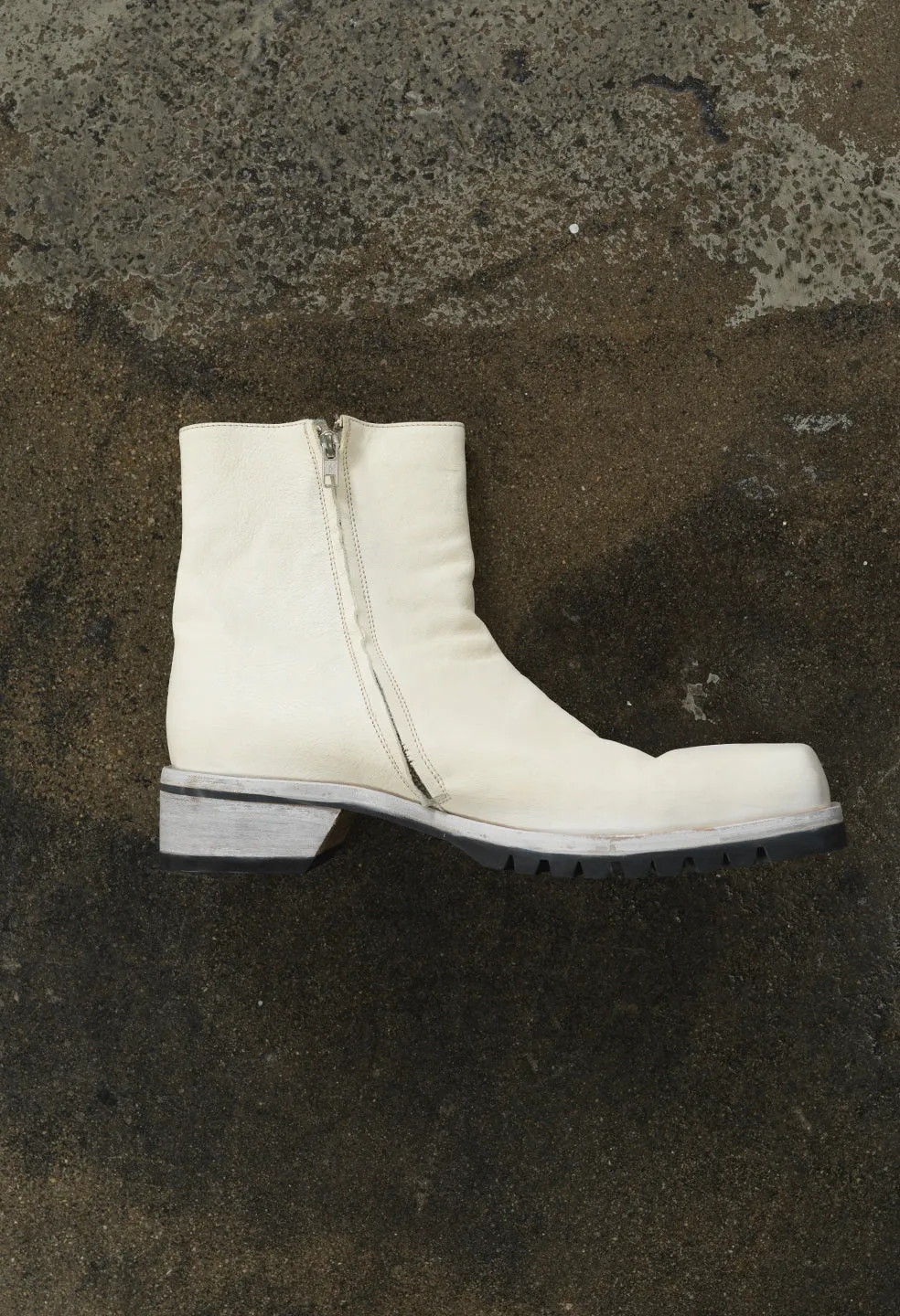 Square Toe Boot / White