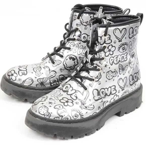 Steve Madden Kids' Jdrina Graffiti Print Combat Boot Silver Black Size 4