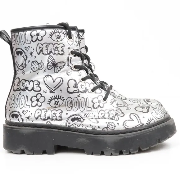 Steve Madden Kids' Jdrina Graffiti Print Combat Boot Silver Black Size 4