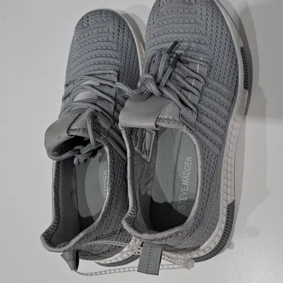 Steve Madden Tmaximaa Unisex Big Kid Sneaker