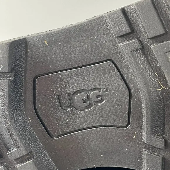 UGG Riverton Boot (Youth Boys'), Size 6