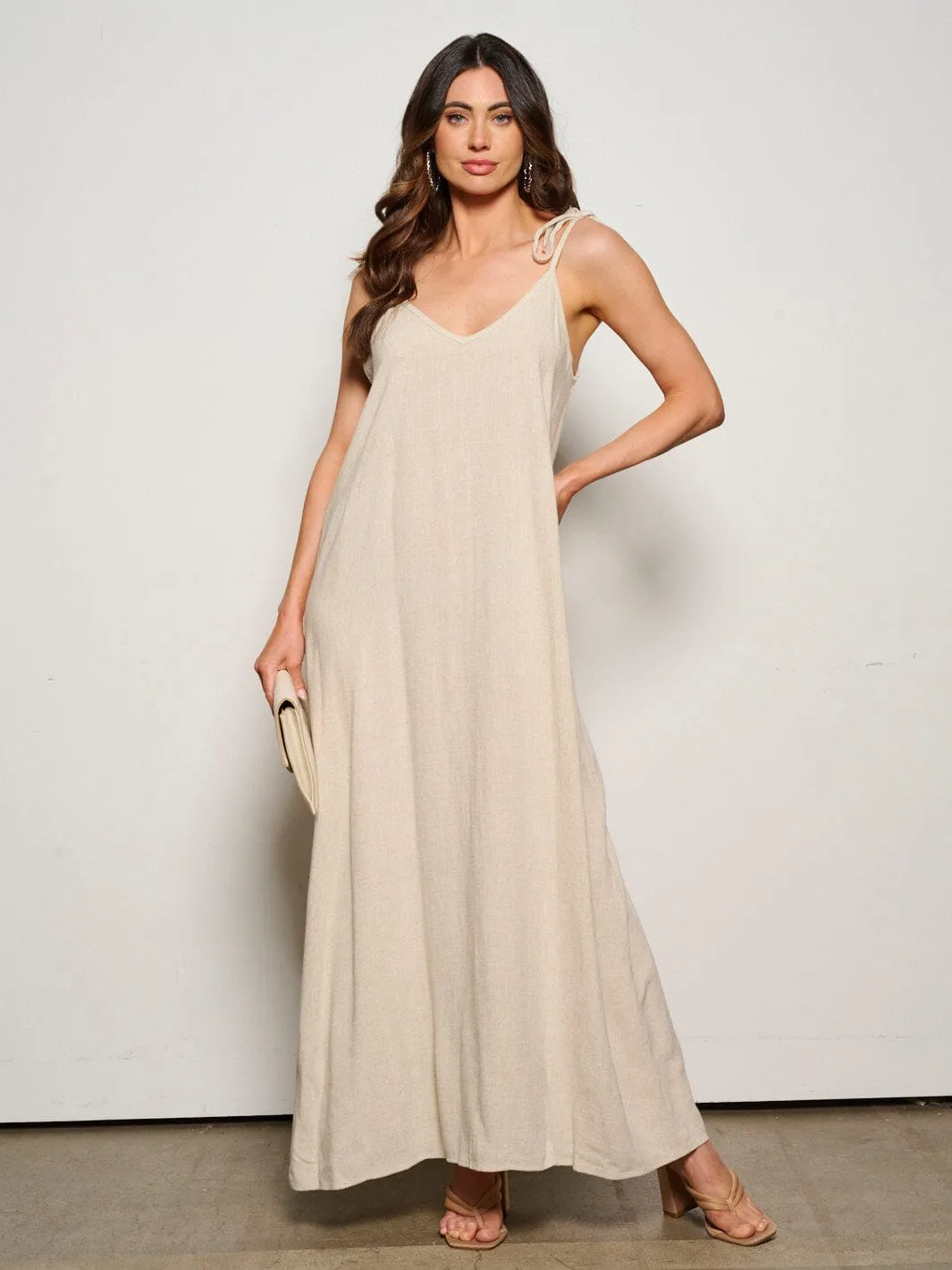 WOMEN'S SLEEVELESS ADJUSTABLE V-NECK MAXI DRESS